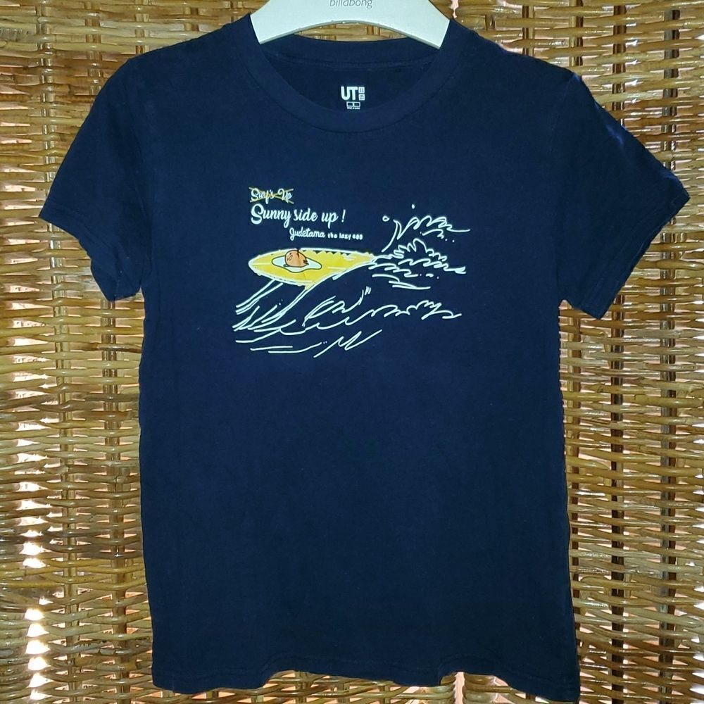 Surfs up! Sunny Side Up! Gudetama the Lazy Egg T-shirt S
